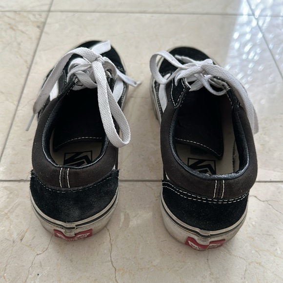 Vans Classic Old Skool Black Sneakers - Picture 3 of 4